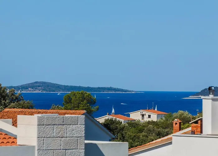 Apartments Mare